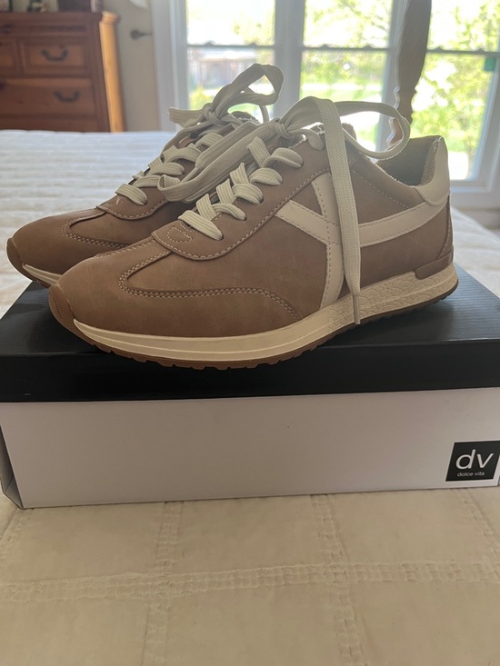 Dolce Vita Shoes - Dolce Vita Women's Tan and Cream Lace-Up Sneakers